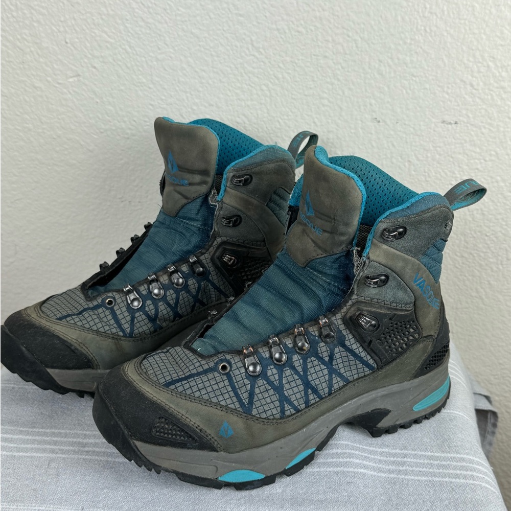 Vasque Saga Gtx Gore Tex Hiking Boots Women’s 7.5m Gem